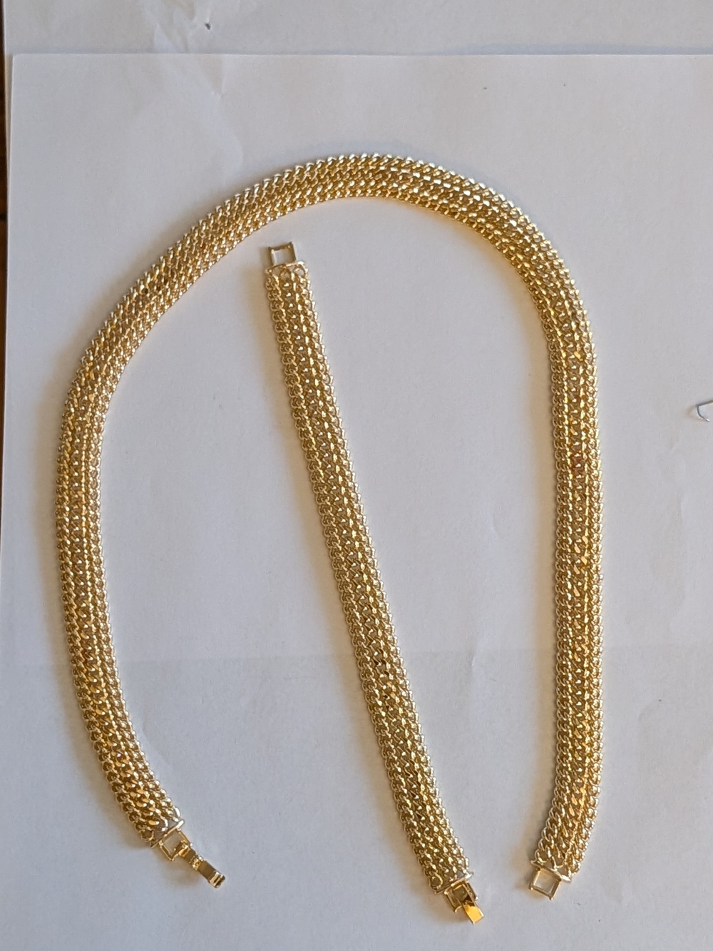 Fancy Silver or Gold Necklace Set